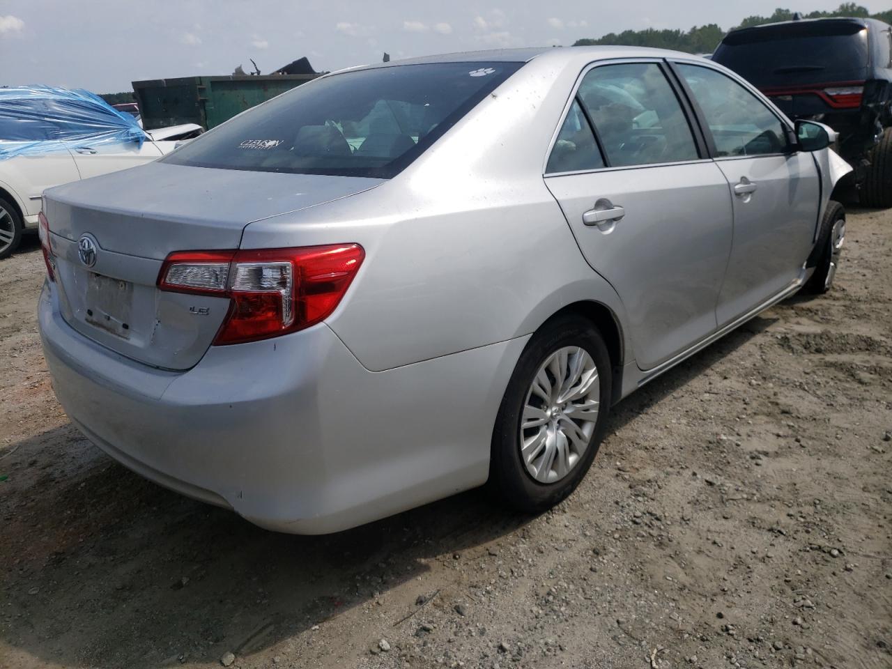2013 Toyota Camry - Image 4