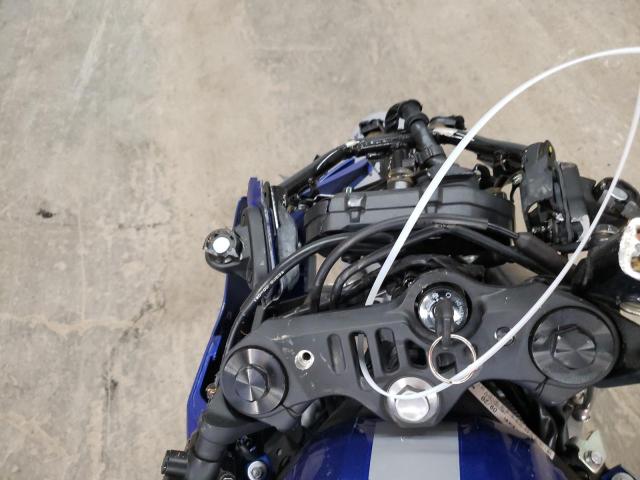 2021 YAMAHA YZFR3 A MH3RH18Y1MK005512