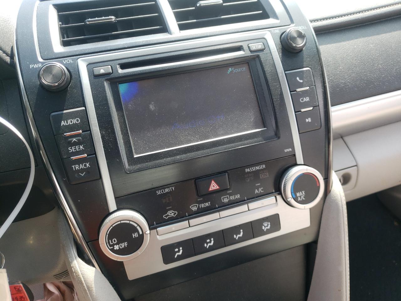 2013 Toyota Camry - Image 9