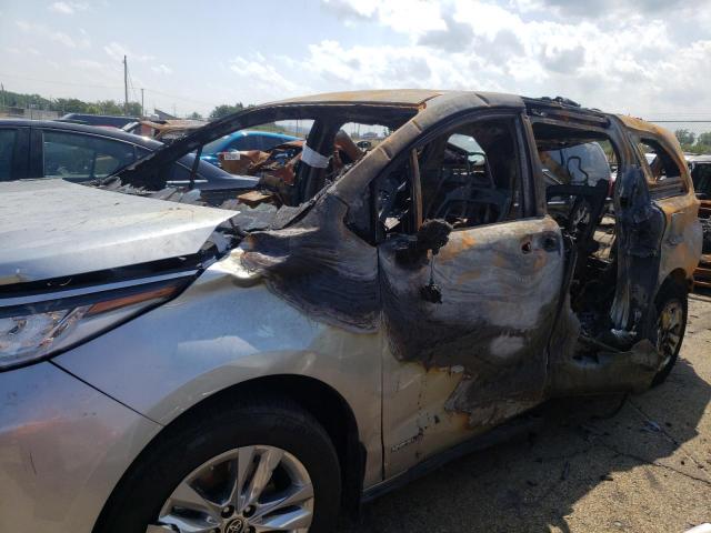 2021 TOYOTA SIENNA LIM 5TDZRKEC7MS028019