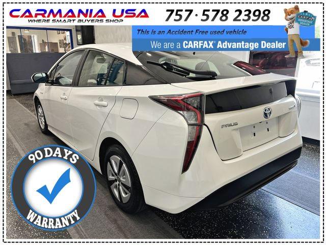 Хэтчбеки TOYOTA PRIUS 2016 Белый