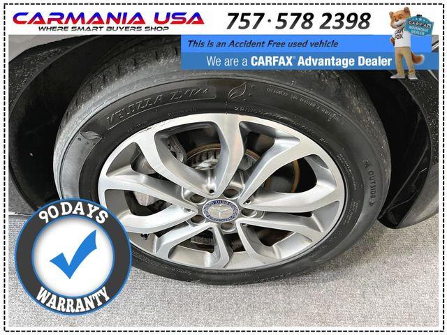 Седани MERCEDES-BENZ C-CLASS 2015 Чорний