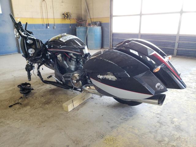 2015 VICTORY MOTORCYCLES MAGNUM - 5VPYW36N8F3044245