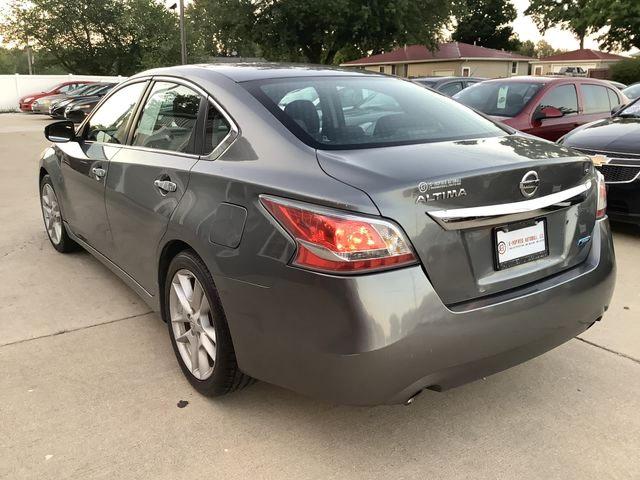 Седаны NISSAN ALTIMA 2014 Серый