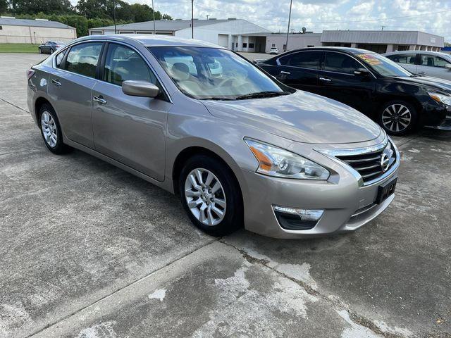 Седаны NISSAN ALTIMA 2014 Золотой