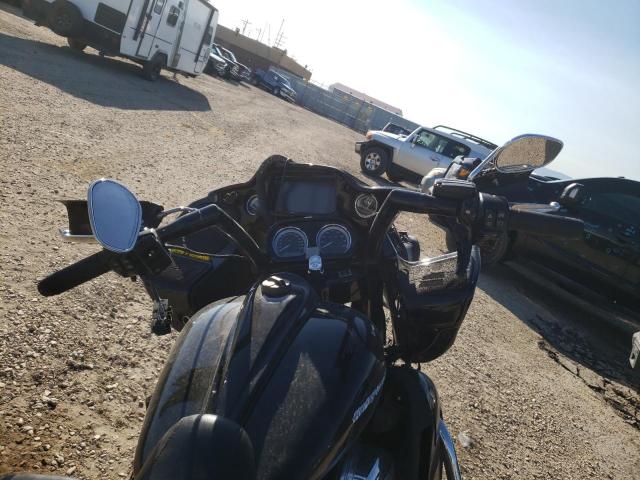 2021 HARLEY-DAVIDSON FLTRK - 1HD1KZF1XMB605185