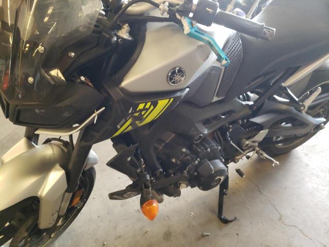 2017 YAMAHA FZ09 JYARN53E4HA001795