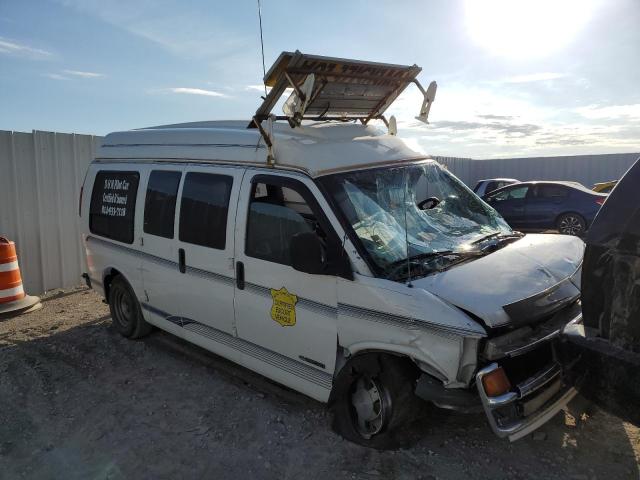 Salvage cars for sale from Copart Wichita, KS: 1997 Chevrolet Express G1