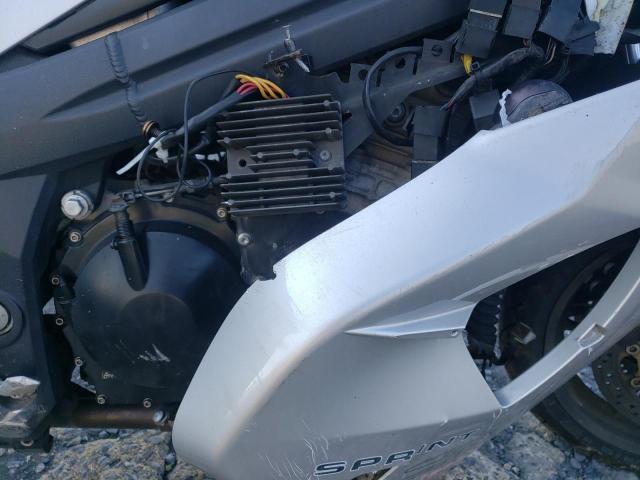 2005 TRIUMPH MOTORCYCLE SPRINT ST - SMT600PK55J228886
