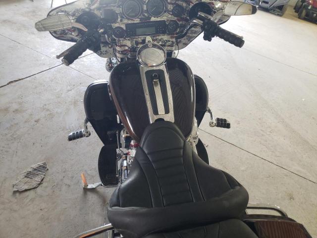 2011 HARLEY-DAVIDSON FLHTCU 1HD1FC410BB611126