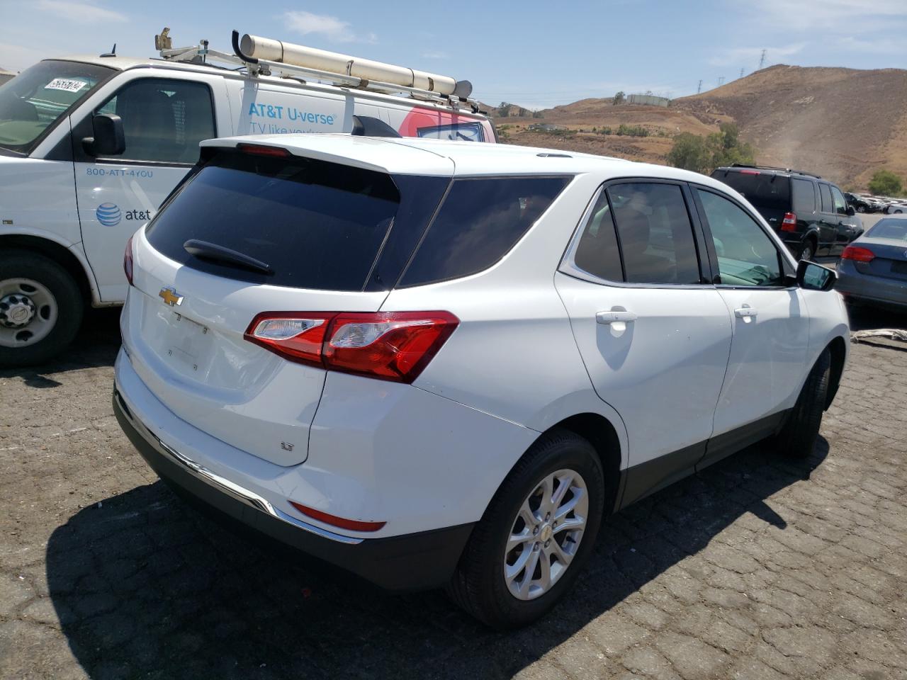3GNAXJEV9JS622088 CHEVROLET EQUINOX 2018