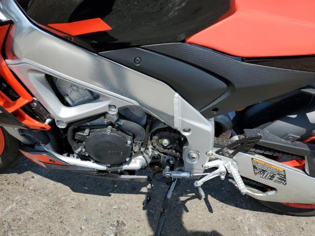 2021 APRILIA TUONO V4 1 ZD4KZUB04MS000195