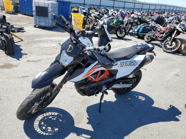 2019 KTM 690 SMC R VBKLSV402KM747253