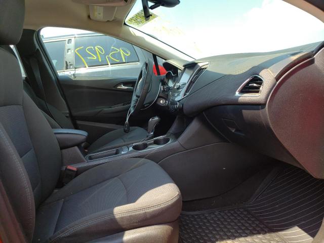 VIN: 1G1BE5SM0H7169681 Auction: COPART Lot: 51981562 Location: NY - LONG ISLAND 1G1BE5SM0H7169681 CHEVROLET CRUZE 2017 RED Photo 5