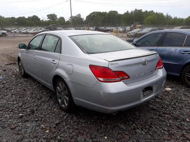 TOYOTA AVALON 2005 SILVER Photo 3