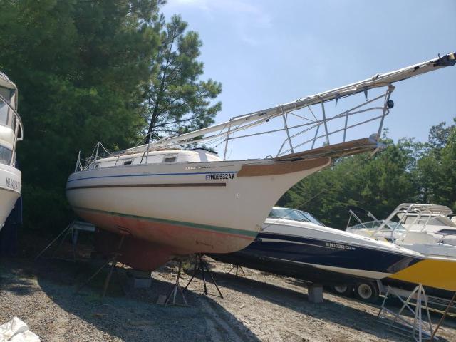Salvage cars for sale from Copart Waldorf, MD: 1984 Bayliner Cabin