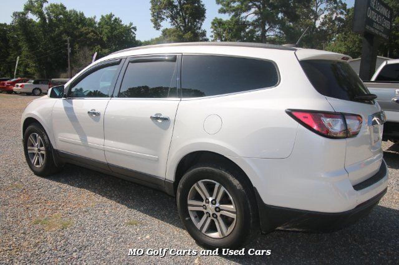 1GNKRHKD9GJ151251 2016 Chevrolet Traverse Lt