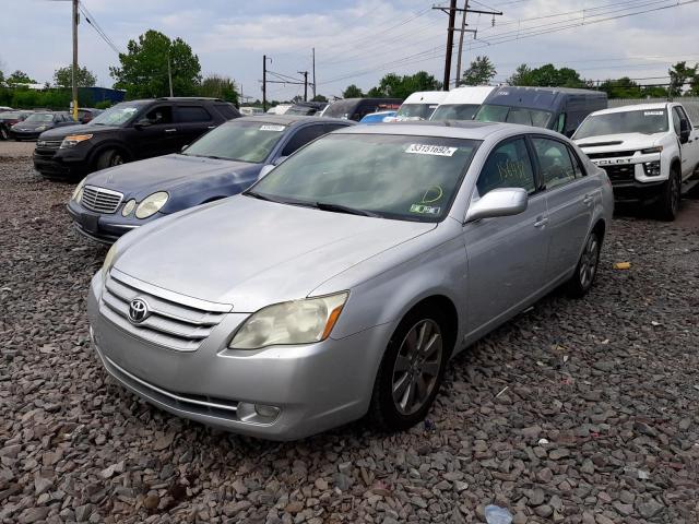 TOYOTA AVALON 2005 SILVER Photo 2