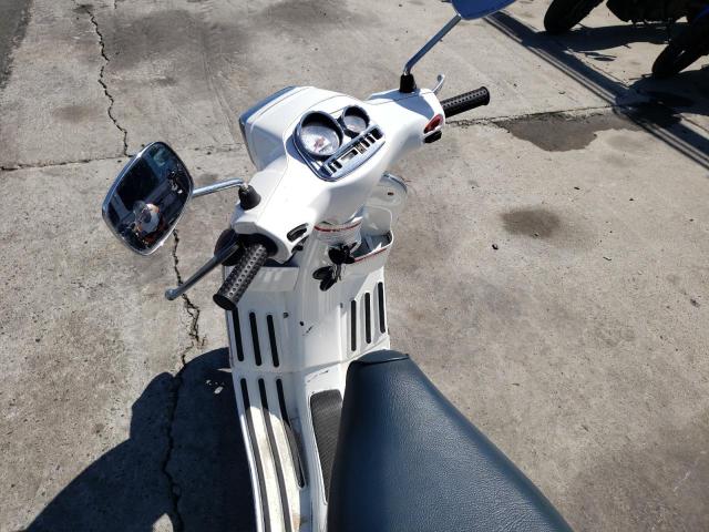 2009 VESPA LX 150 ZAPM448F895602519