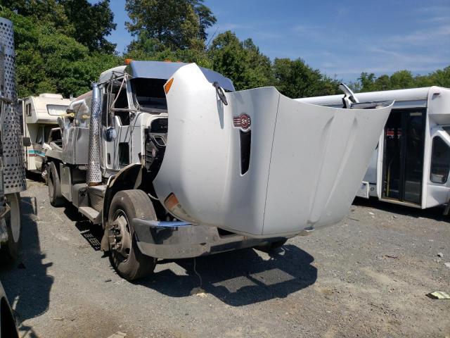 Salvage trucks for sale at Waldorf, MD auction: 2019 Kenworth Construction