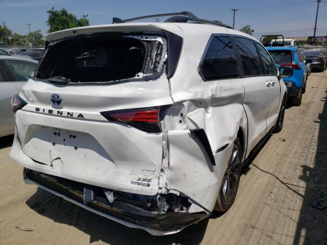 2022 TOYOTA SIENNA XSE 5TDXRKEC0NS099734