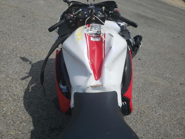 2018 SUZUKI GSX1300 RA JS1GX72B7J2100808