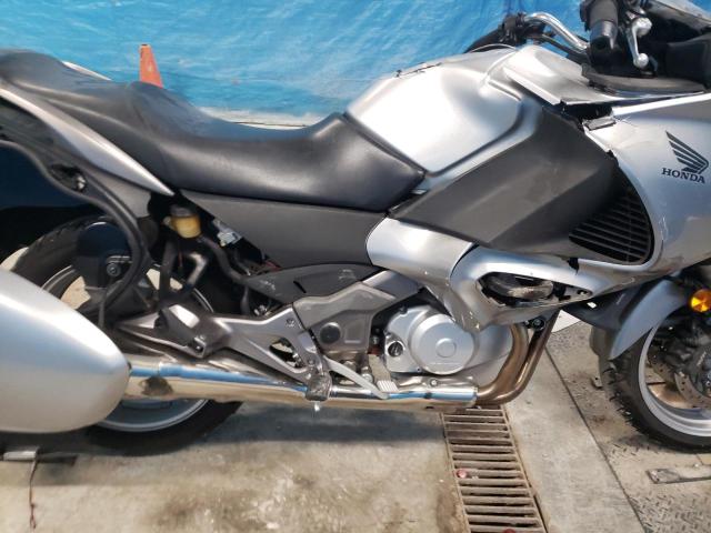 2010 HONDA NT700 V VTMRC5223AE000761