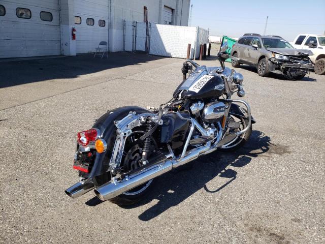 2022 HARLEY-DAVIDSON FLHR 1HD1FBC19NB636588