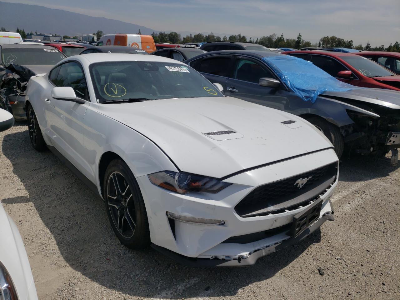 Ford Mustang 2022 White