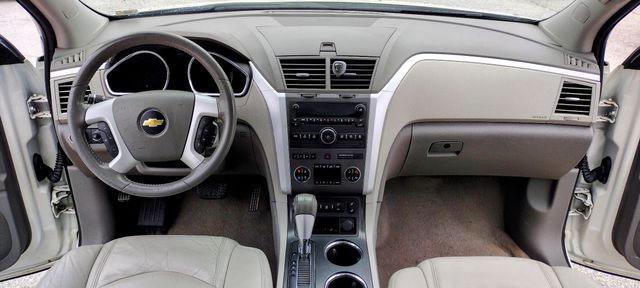 Паркетники CHEVROLET TRAVERSE 2013 Белый