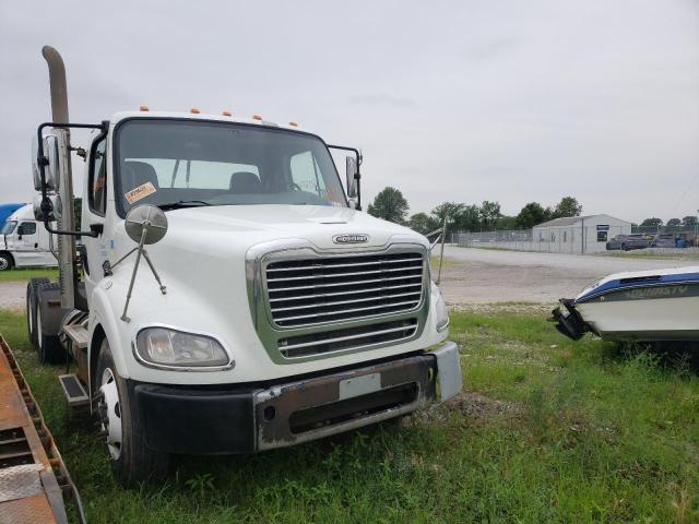 Salvage cars for sale from Copart Cicero, IN: 2015 Freightliner M2 112 MED