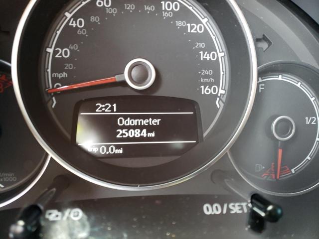 2018 VOLKSWAGEN BEETLE SE 3VWJD7AT2JM728540