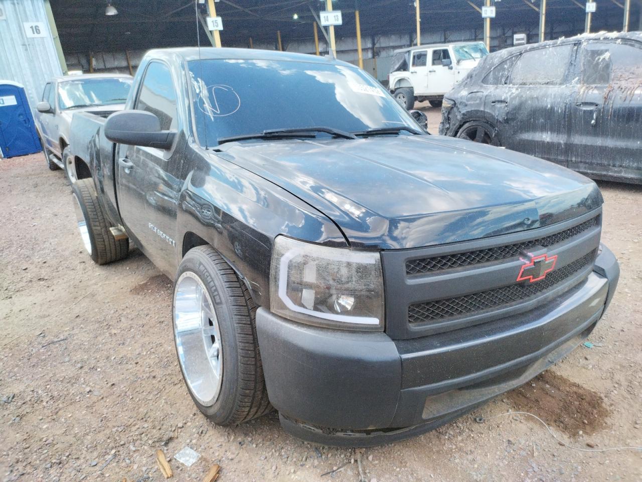 2008 Chevrolet Silverado 4.3L for Sale in Phoenix, AZ - Front End