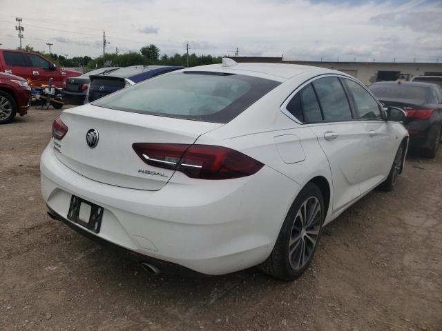 2018 BUICK REGAL ESSE W04GP6SXXJ1139808