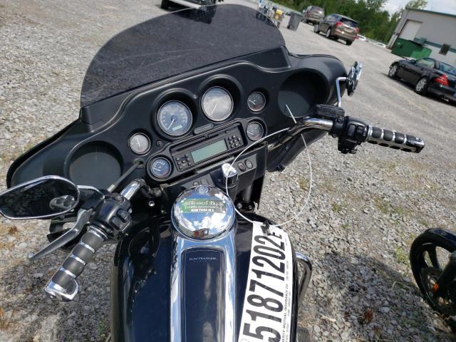 2010 HARLEY-DAVIDSON FLHTC 1HD1FF417AB611513