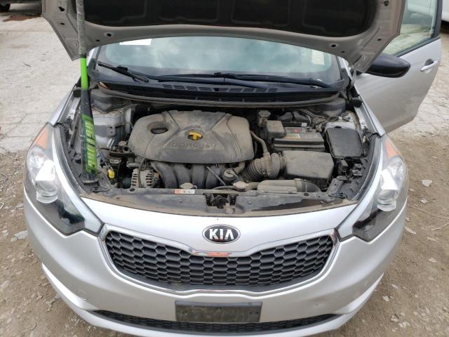 KNAFK4A63G5535672 KIA FORTE LX