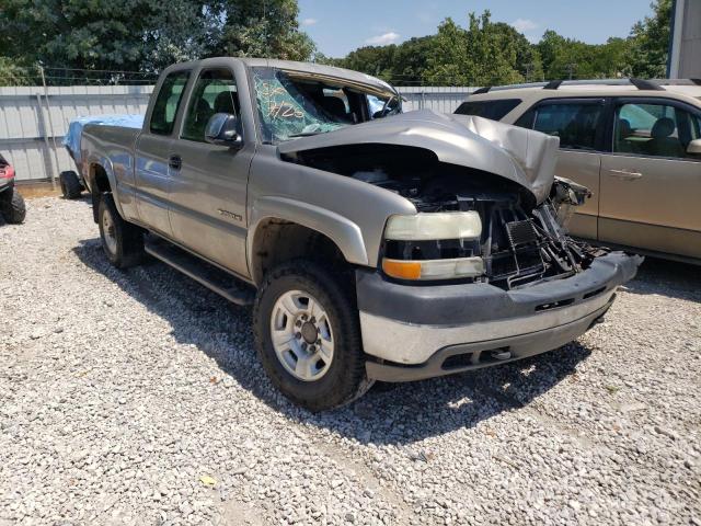 Salvage cars for sale at Rogersville, MO auction: 2002 Chevrolet Silverado