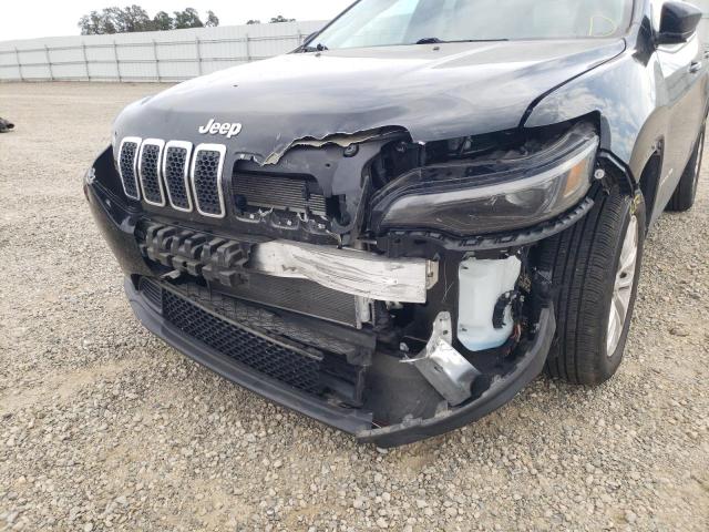 1C4PJLCB1KD438760 Jeep Cherokee Latitude