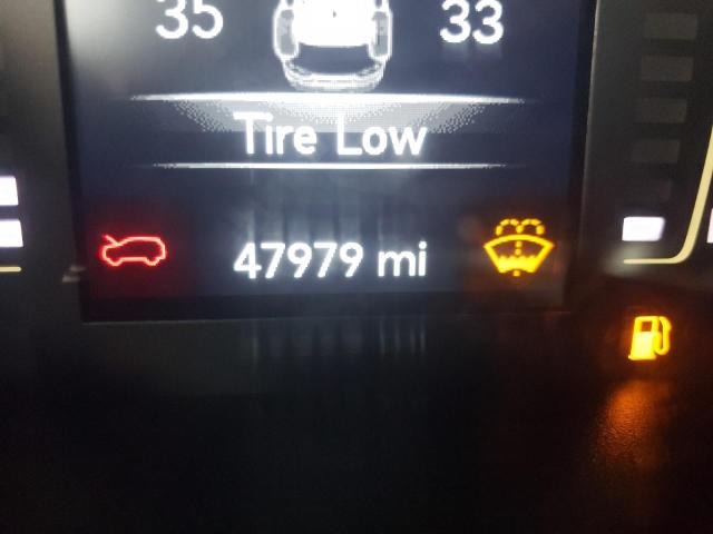 1C4PJLCB1KD438760 Jeep Cherokee Latitude