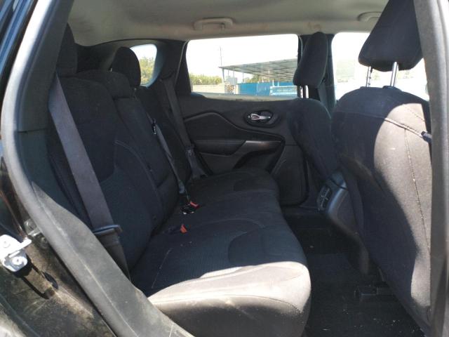 1C4PJLCB3KD444642 Jeep Cherokee Latitude
