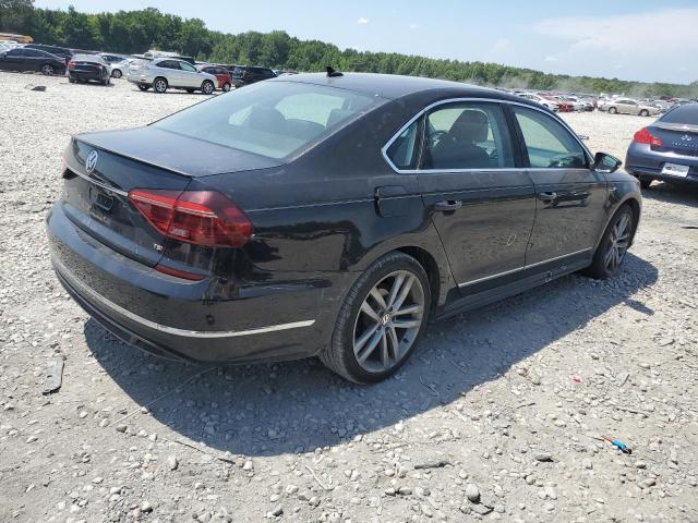 2017 VOLKSWAGEN PASSAT R-L - 1VWDT7A39HC054690