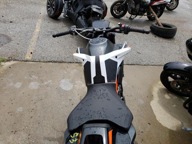 2021 KTM 890 DUKE R VBKTU9404MM805951