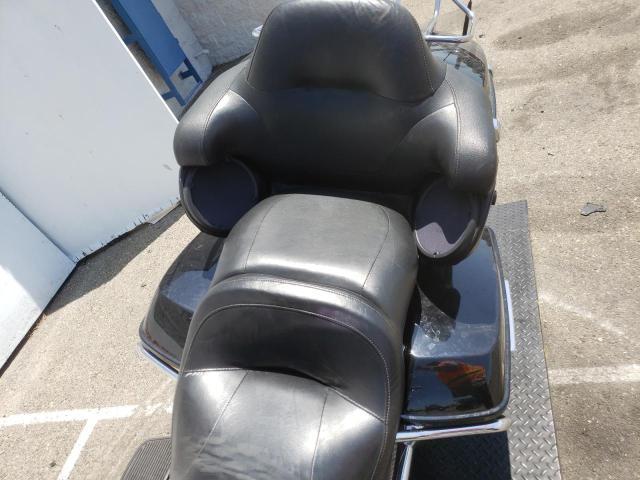 2019 HARLEY-DAVIDSON FLTRU 1HD1KGF31KB618877