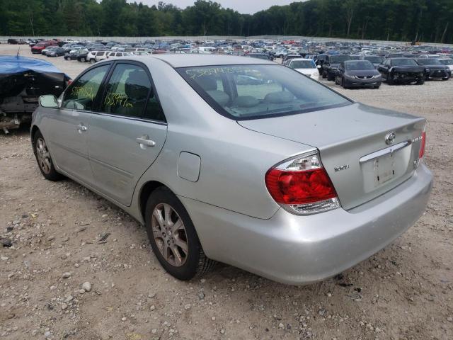 TOYOTA CAMRY 2005 SILVER Photo 3