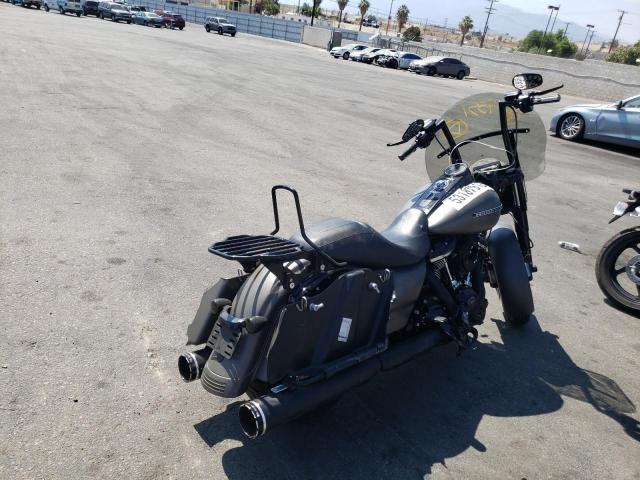 2018 HARLEY-DAVIDSON FLHRXS 1HD1KVC32JB610732