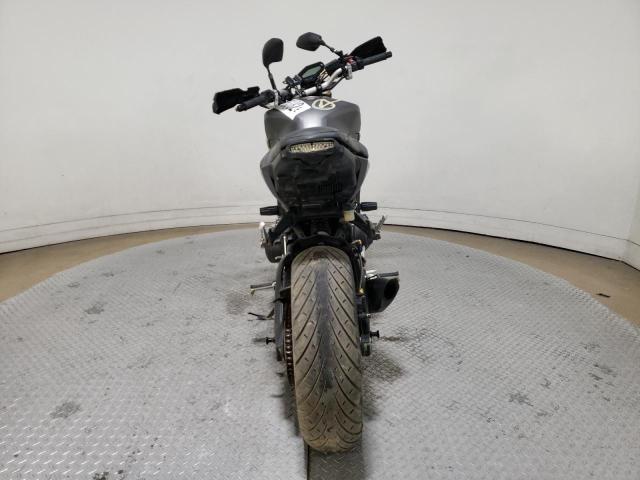 2015 YAMAHA FZ09 JYARN33E3FA004818