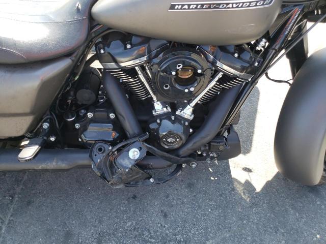2018 HARLEY-DAVIDSON FLHRXS 1HD1KVC32JB610732