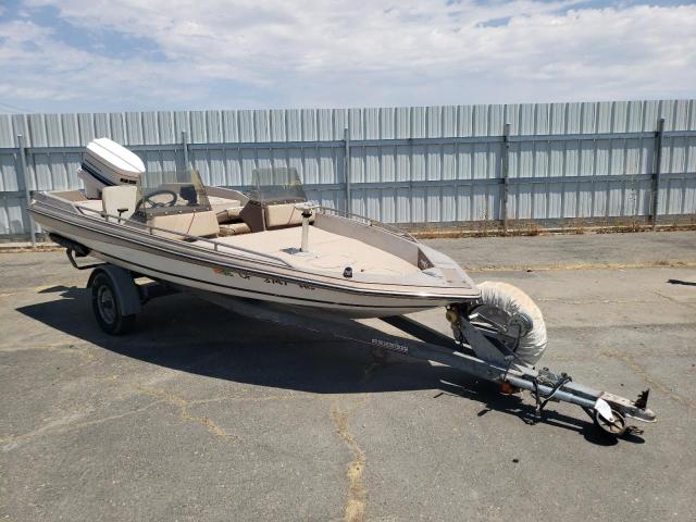 Salvage boats for sale at Sacramento, CA auction: 1984 Bayliner Boat