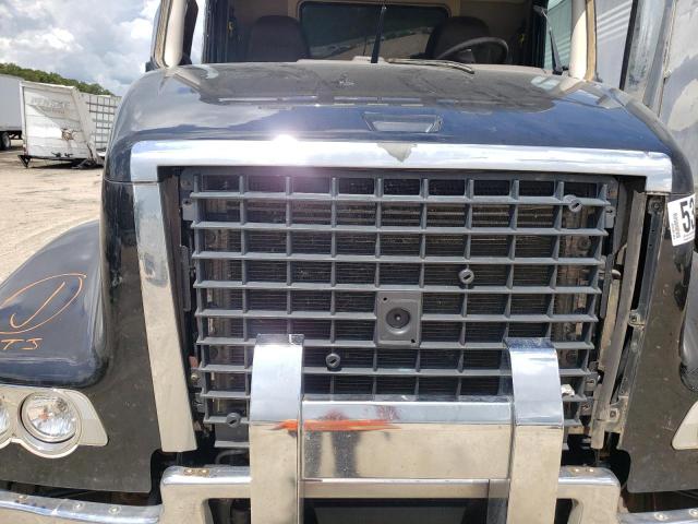 2018 VOLVO VHD 4V5KC9EHXJN997600