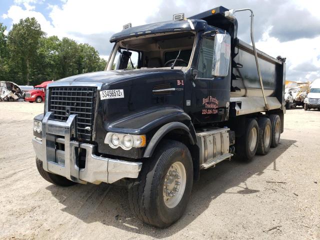 2018 VOLVO VHD 4V5KC9EHXJN997600